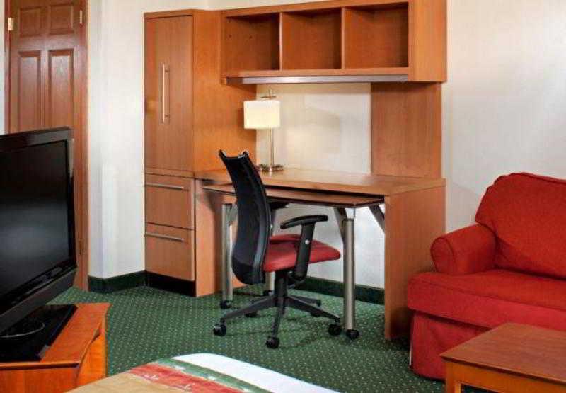 Sonesta Simply Suites Detroit Novi Bilik gambar